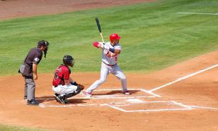 Бейсболист Дженсен выступит за две команды в одном матче