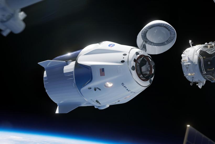 SpaceX Crew Dragon (More cropped)