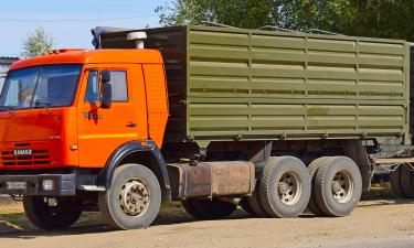 КамАЗ-5320 vs Mercedes-Benz NG: кто круче?