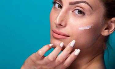 Младенцу спасение, а взрослому яд: тюбик с пупсом на этикетке незаметно разрушает кожу