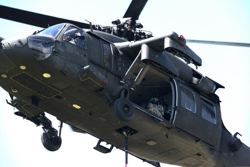 Вертолет армии США Black Hawk Вертолет армии США Black Hawk