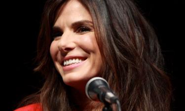 Сандра Буллок прервала молчание, рассказав о борьбе и потере возлюбленного