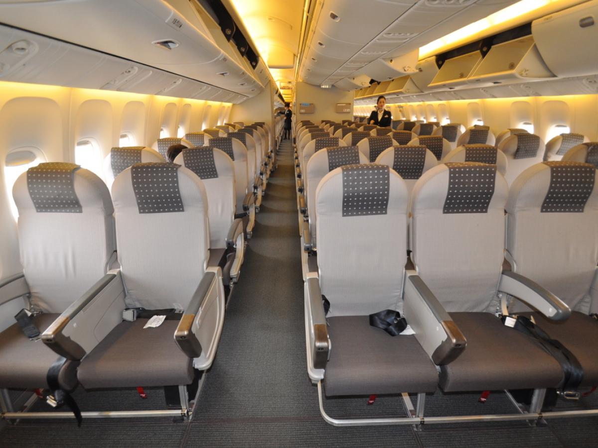 Kaos na letališču v Antaliji: Ruski turisti čakajo na lete Turkish Airlines v Rusijo