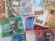 Киевляне сметают валюту, банки вынуждены приостановить продажу долларов и евро