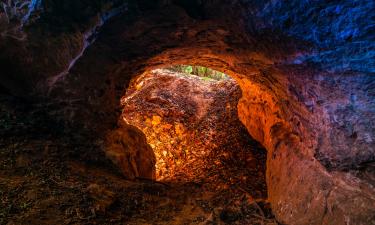 Неожиданные следы в пещере ставят вопрос: кем были давние соседи по планете