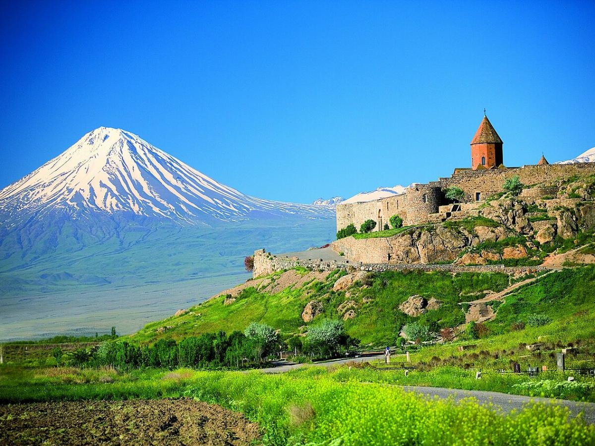 Qiziqarli rus ayollarining uy qurilishi porno fotosuratlari