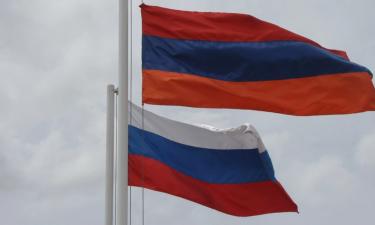 Закавказский гамбит: Армения проснулась в объятиях Москвы