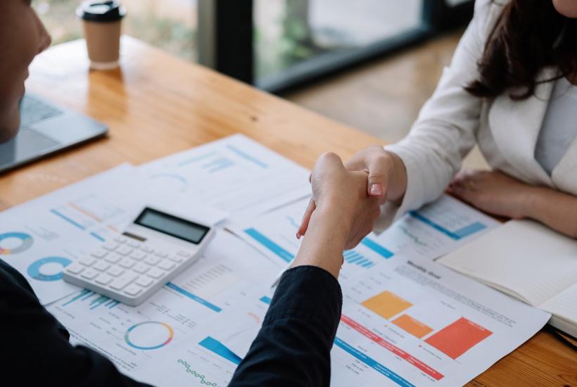 Встреча в кафе