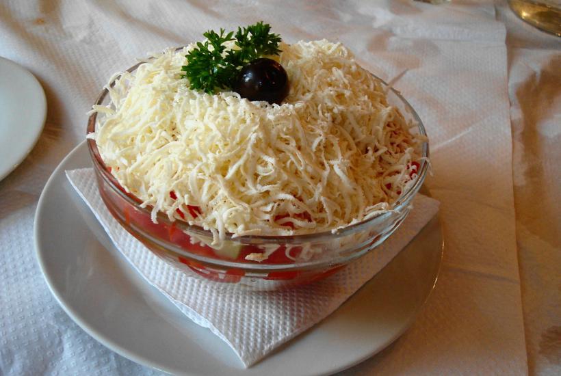 Салат с сыром и болгарским перцем Салат с сыром и болгарским перцем