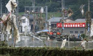 Число жертв проливных дождей в Японии выросло до 40