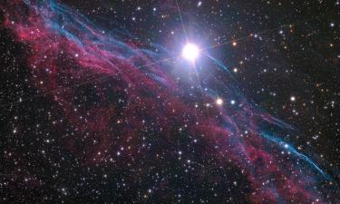 Вселенная  вступила в фазу замедленного расширения — профессор Ен Вук Ли