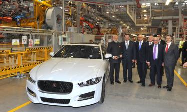 Глава JLR Адриан Марделл покинул пост перед перезапуском бренда Jaguar
