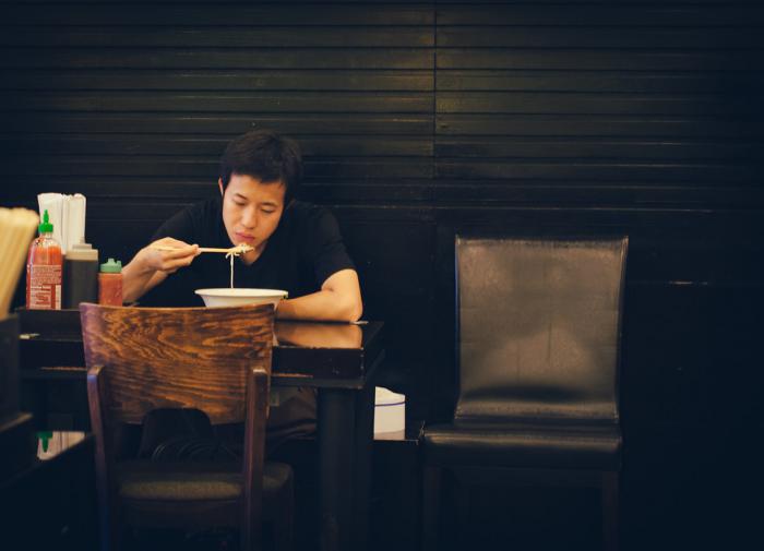 Новое исследование: как нарушение биоритмов может привести к повышению аппетита