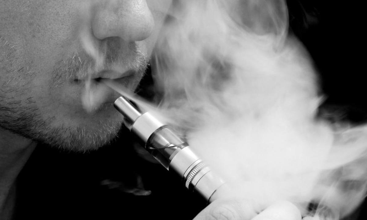 Вейпинг и социальные сети: учёные выявили связь среди молодежи