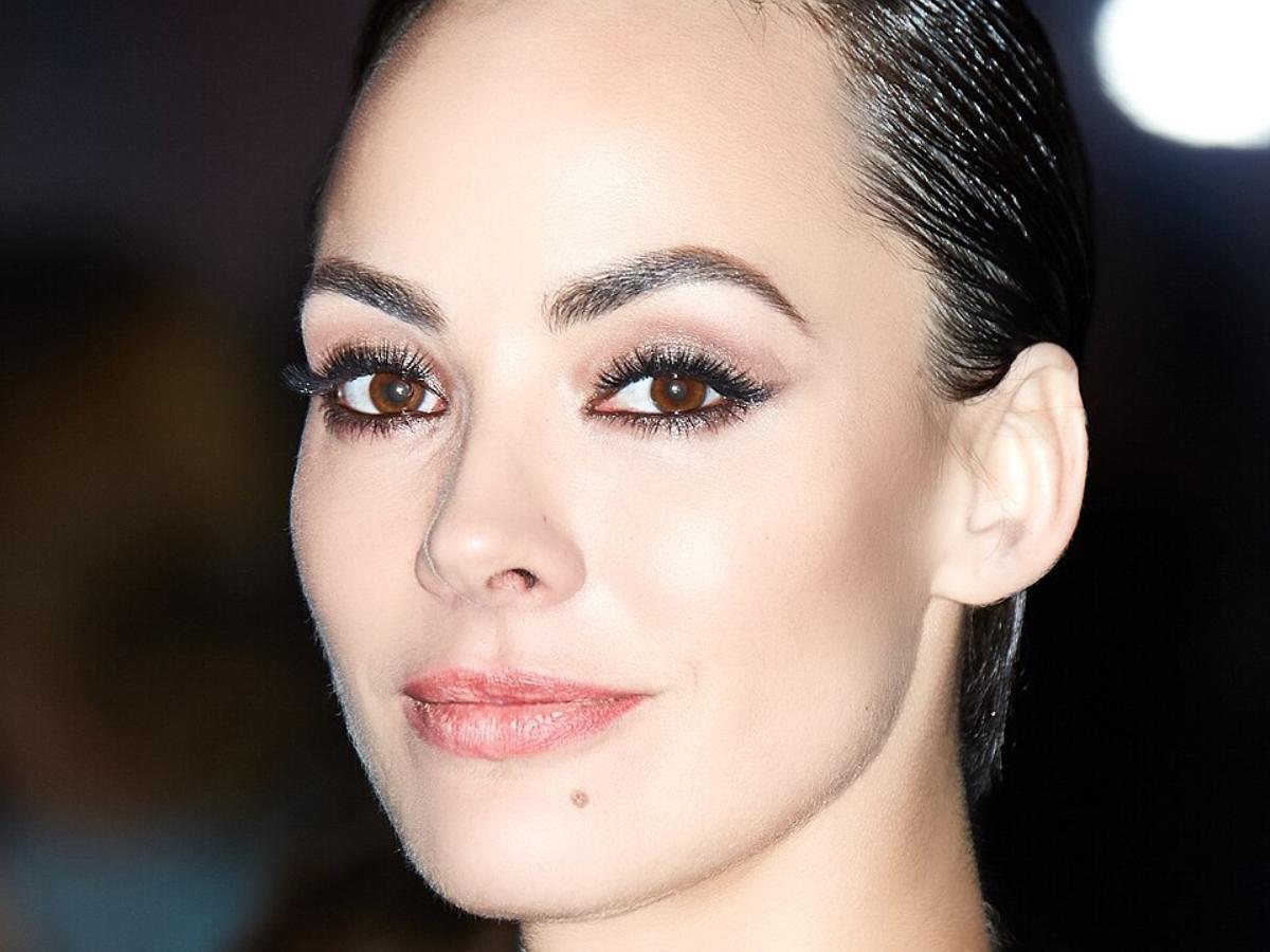 V Sankt Peterburgu zgorel Rolls-Royce rusko-holivudske igralke Sofije Aržakovske