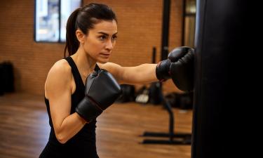 Сжигаем 1000 калорий без марафона и голодовки: тренинг, который покорил залы по всему миру