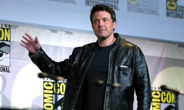 Бен Аффлек столкнул в бассейн сына Стивена Спилберга