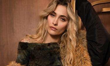 Дочь Майкла Джексона не может избавиться от дырки в носу