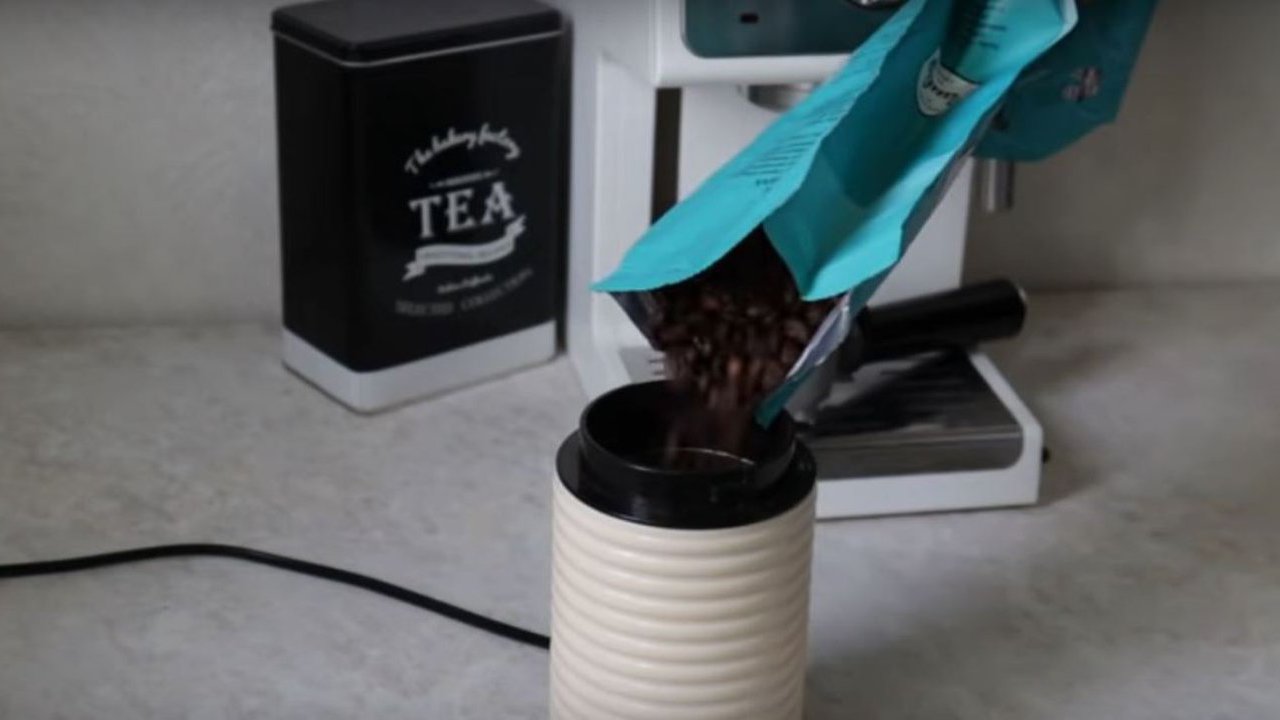 Швейцарские врачи считают кофеин вредным для памяти и мозга