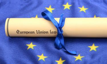 Экс-глава ЕЦБ потребовал срочно спасать экономику ЕС