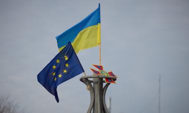 Киев купается в золоте: Лавров рассказал, как Запад сливает Украине триллионы