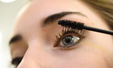 Ресницы без туши, но с кукольным эффектом: этот приём меняет взгляд за 10 секунд