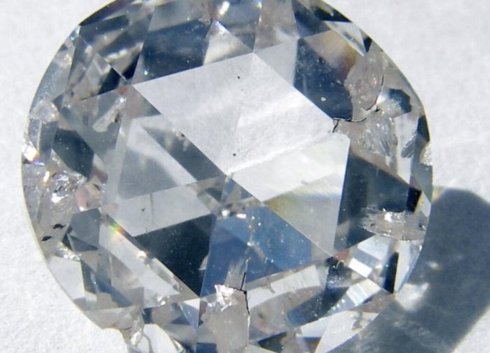 Ученые открыли вещество, способное конкурировать по прочности с алмазом