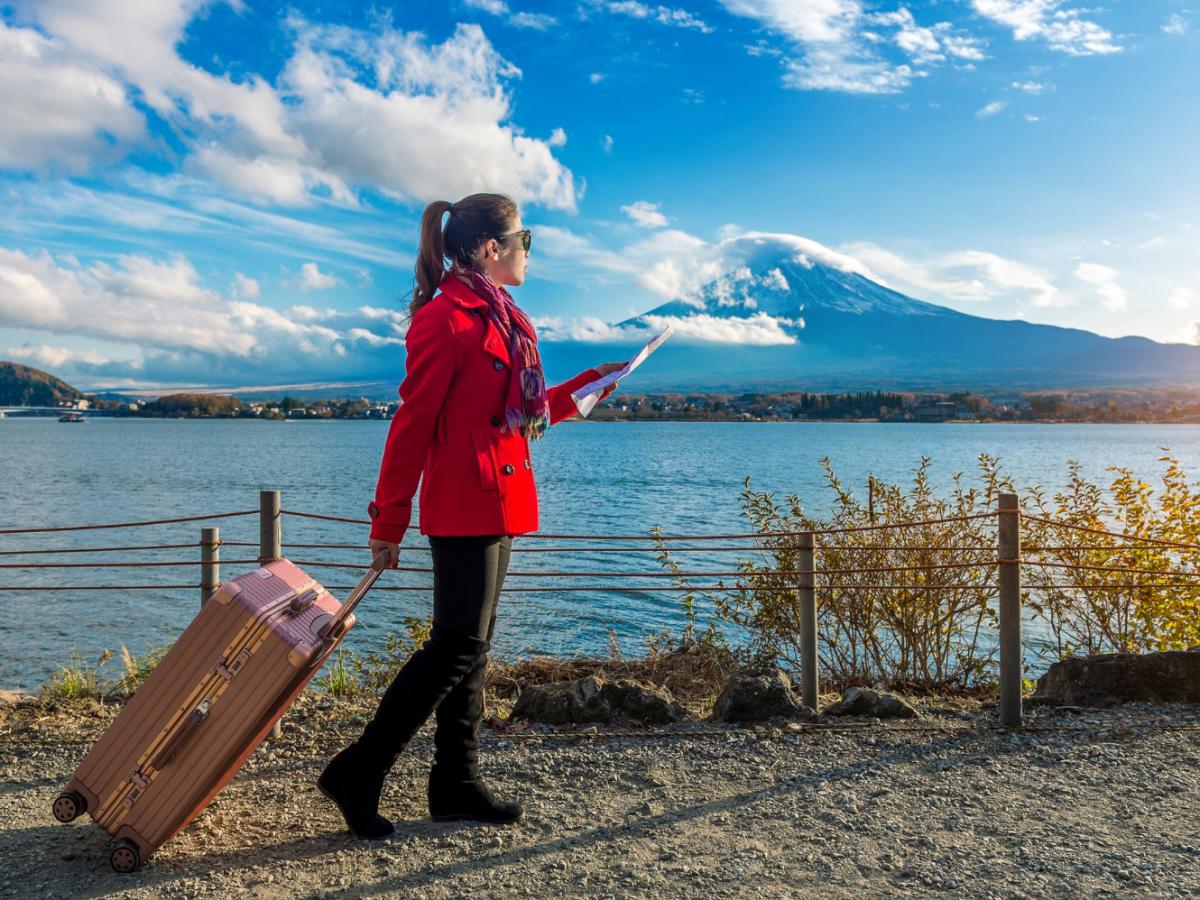 Япония увеличит плату за постоянный ВНЖ в десять раз  власти Японии