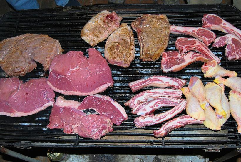 Мясо на решетке Мясо на решетке