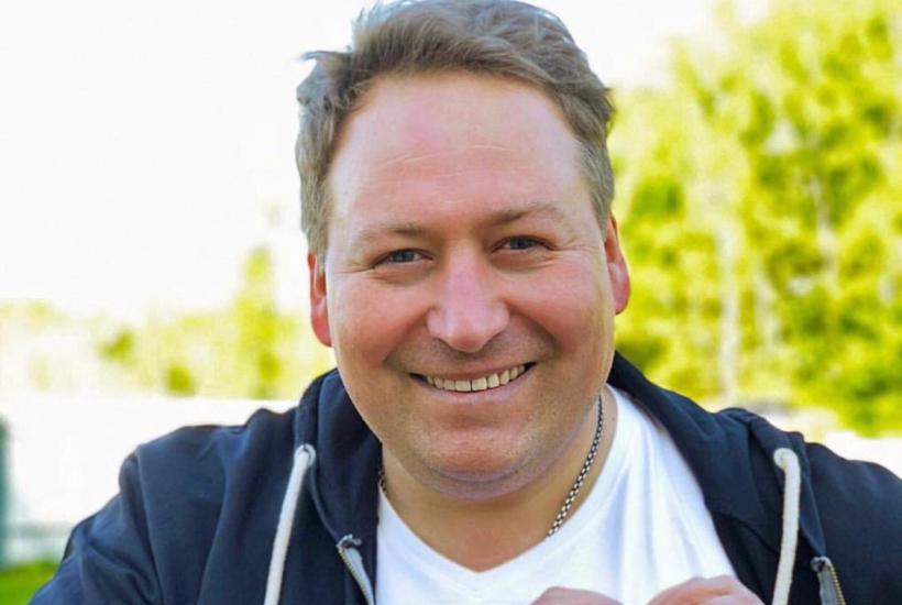 Актёр Станислав Дужников