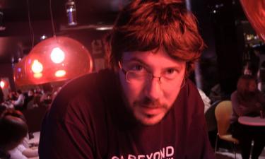 Артемий Лебедев призвал снести кинотеатр Пушкинский в центре Москвы