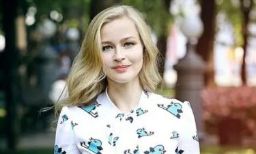 Жадная до детей: как Юлия Пересильд воспитывает дочерей и почему разрешает пропускать школу