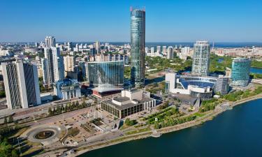 В Екатеринбурге произошло серьезное ДТП на перекрестке Малышева — Сакко и Ванцетти