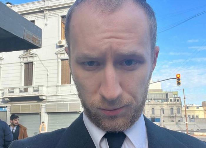 Уехавшая звезда сериала "Ивановы-Ивановы" Семён Трескунов продолжает искать роли в России