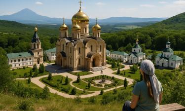 Чудодейственный источник и святыни: куда стремятся паломники со всей России