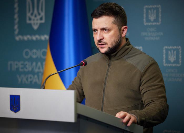 Экс-советник Кучмы Соскин: у семьи Зеленского наготове вертолёт для эвакуации с Украины