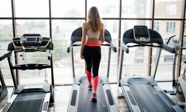 Вместо пользы — вред: эксперт рассказал всю правду о фитнес-марафонах