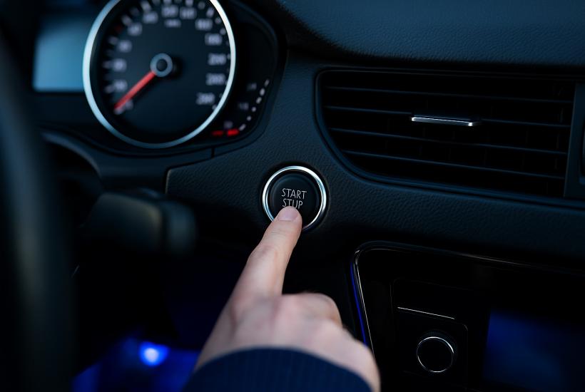 Кнопка Start-Stop в автомобиле
