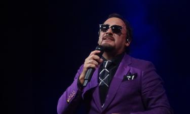 Прилетела сюрпризом: жена Михайлова призналась, что дочь не ждала её на свадьбе в Лондоне