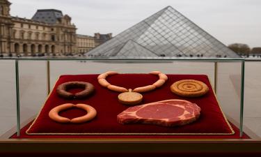 Кража в Лувре обернулась рекламой века: витрина маленькой лавки в Эльзасе вызвала неслыханный ажиотаж