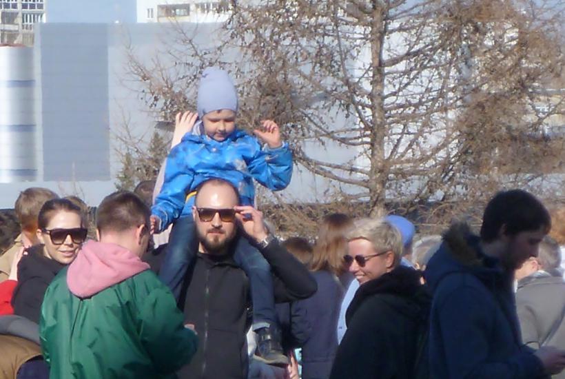 Мужчина с ребёнком