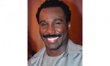 Триумф темнокожего актёра: Трамелл Тиллман вошёл в историю премии Эмми