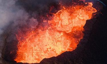 32-й эпизод страсти Килауэа: вулкан взбудоражил Гавайи зрелищным столбом