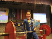 Подмосковная школьница побила мировой рекорд в жиме штанги. 