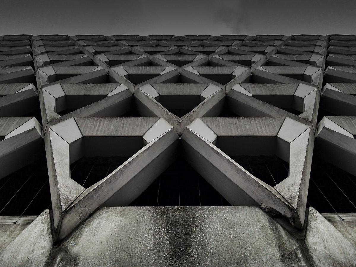 Наука повторяет природу: материал, который сам решает, каким быть