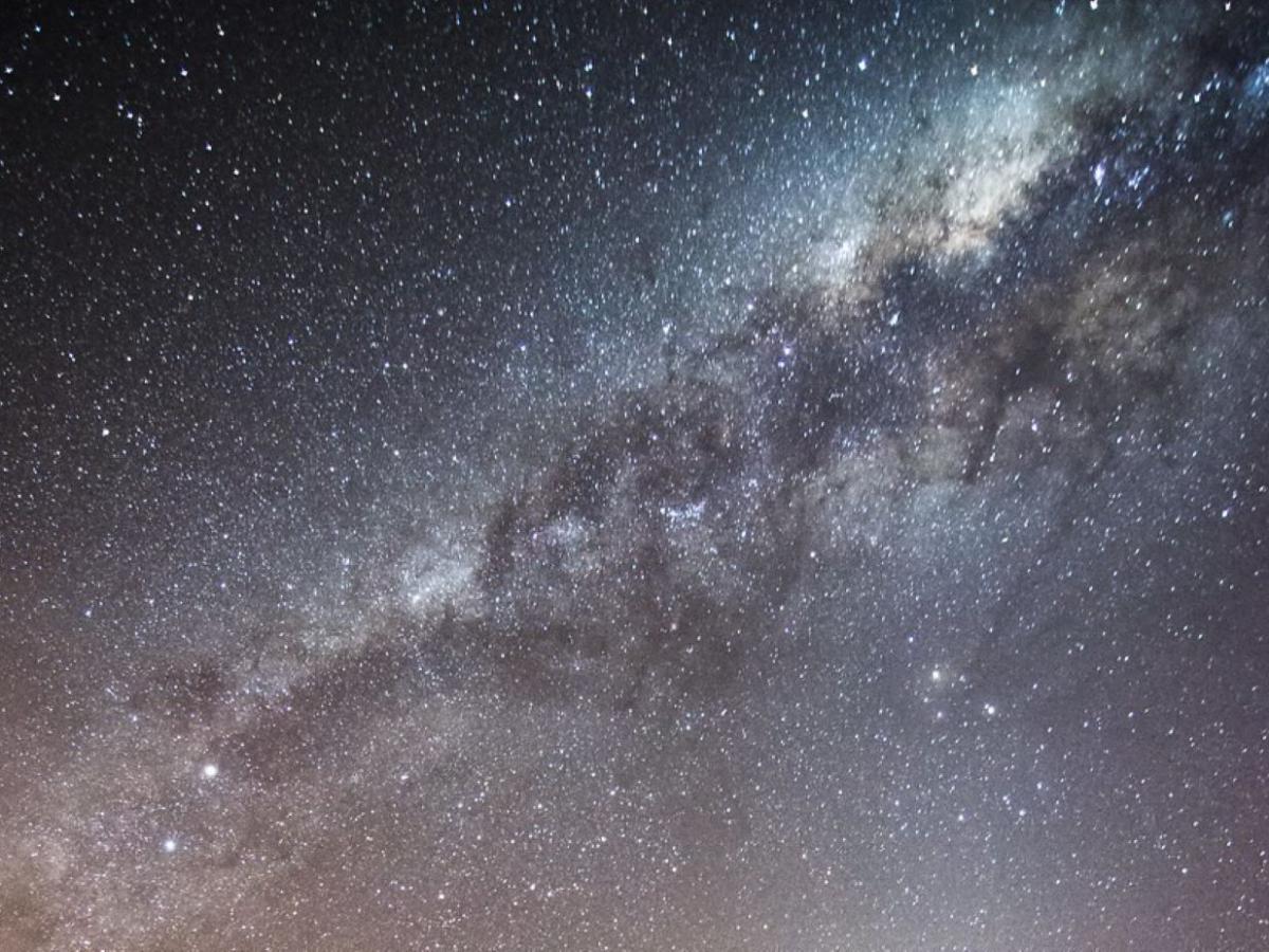 Планета из тени: гигант на окраине Млечного Пути заставил пересмотреть космические модели