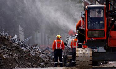Небывалые разрушения на земле — Неаполь накрыла волна землетрясений