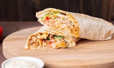 Готовим шаурму с куриной грудкой и соусом сациви — настоящий вкус Грузии у вас дома