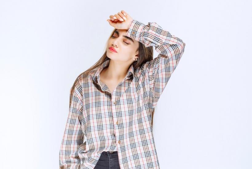 Головокружение у девушки