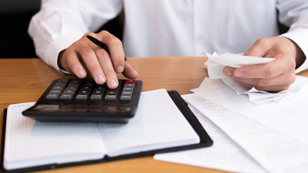 Три налога одним платежом до 1 декабря: имущество, земля, транспорт — что уже в уведомлении ФНС